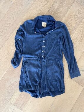 Chaser Navy Blue Button-Front Long Sleeve Romper